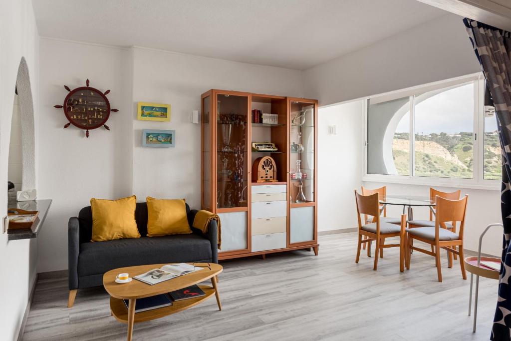 Sun & Sea 1-Bedroom Apartment, Costa de Caparica