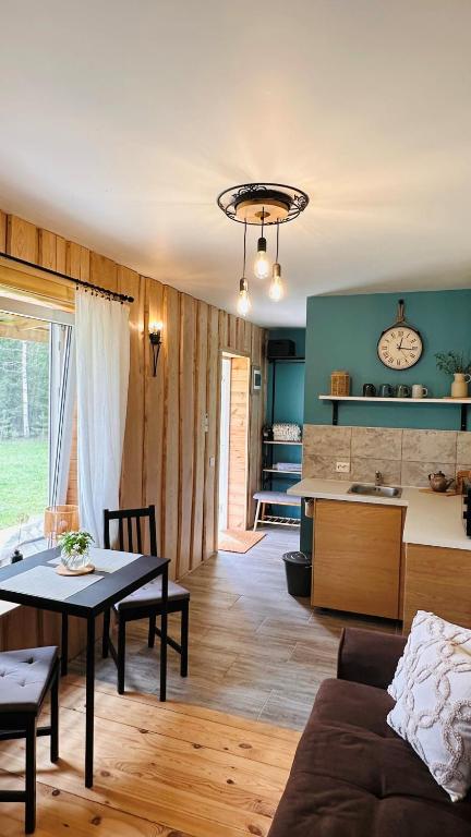 aTelpa Namiņš Latgalē, Adamova