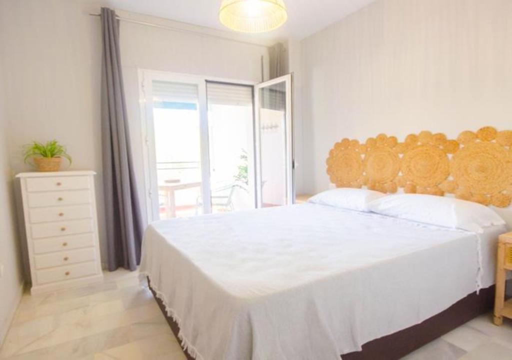 Alambra del Sol - Coastal Retreat by the Beach - 3