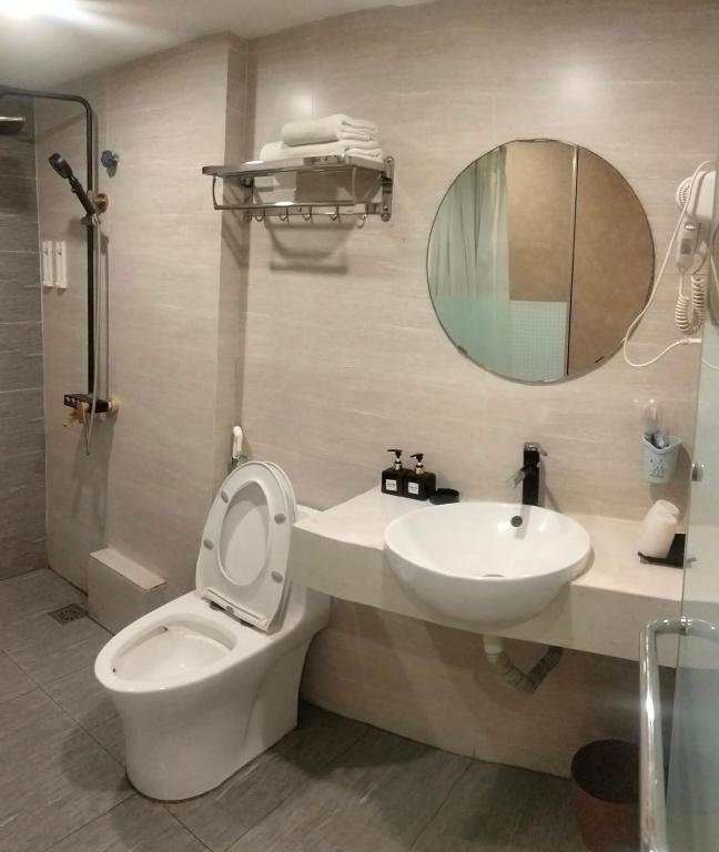 HOTEL KIS 14 Xa Đan