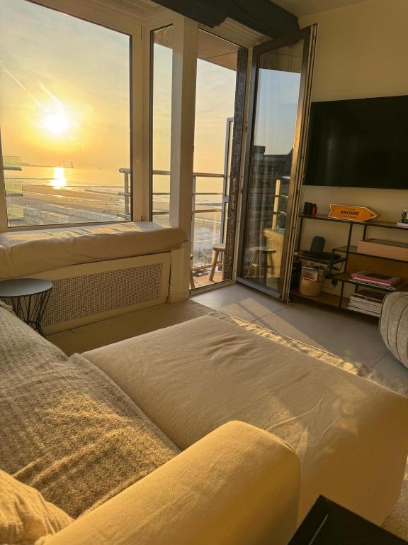 Luxe studio/suite met zeezicht en volle zon, Knokke-Heist