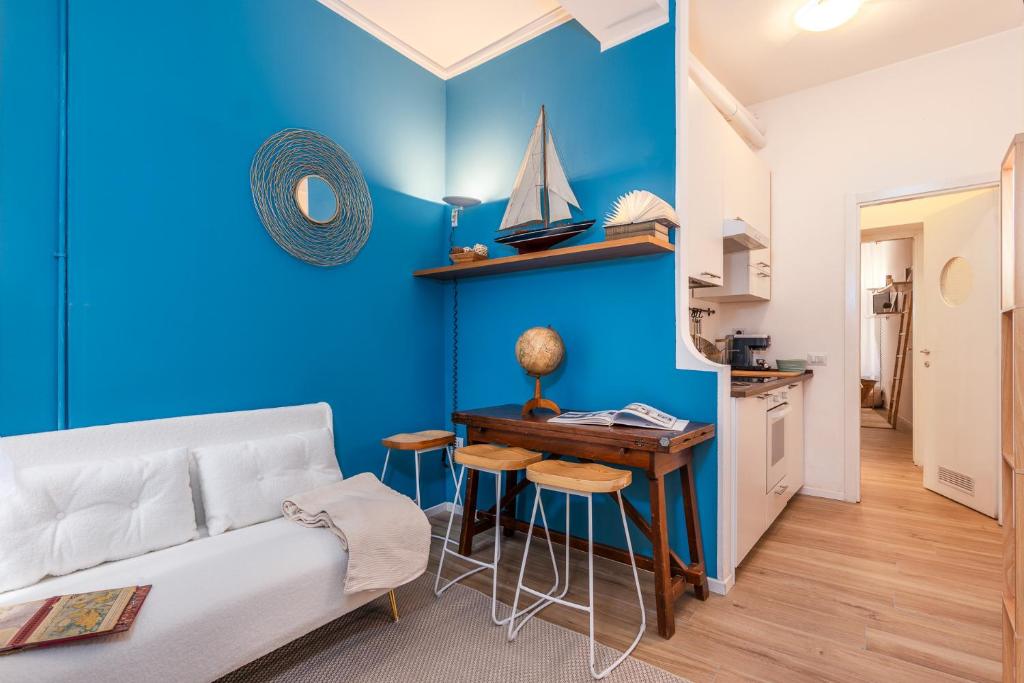 Elegant and Stylish Design Apartments in Brera Near the Metro, Milán