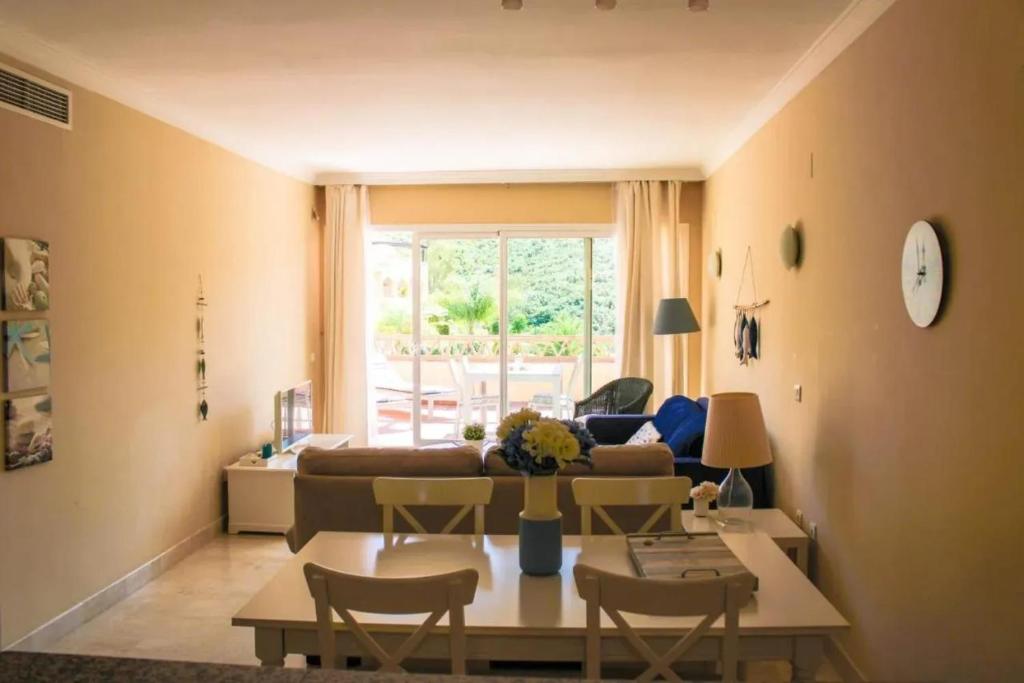 Family Apartment in Marbella with Pool - 4