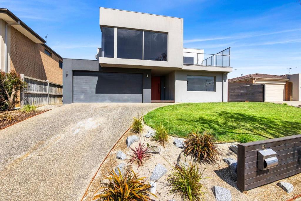 Coastal Offshore Views, Torquay