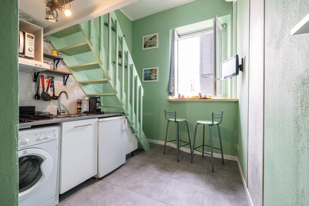SIAGRE 35 - Near main Avenue with AC, Nice