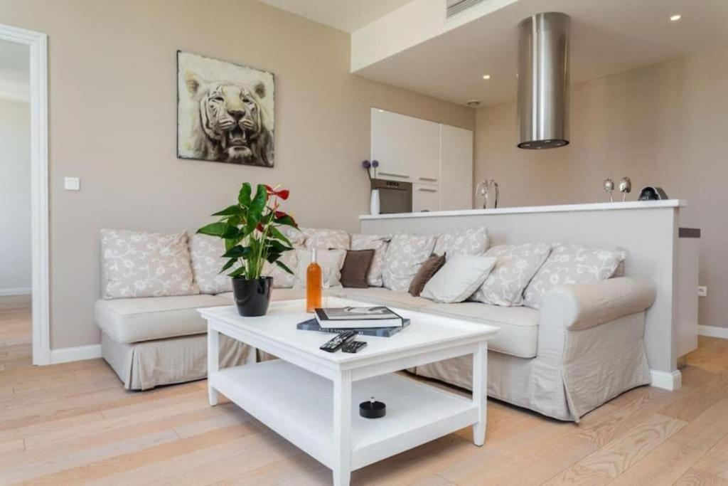 MY CASA - JEAN JAURES - 90m2 w AC 2min to Beach - 2