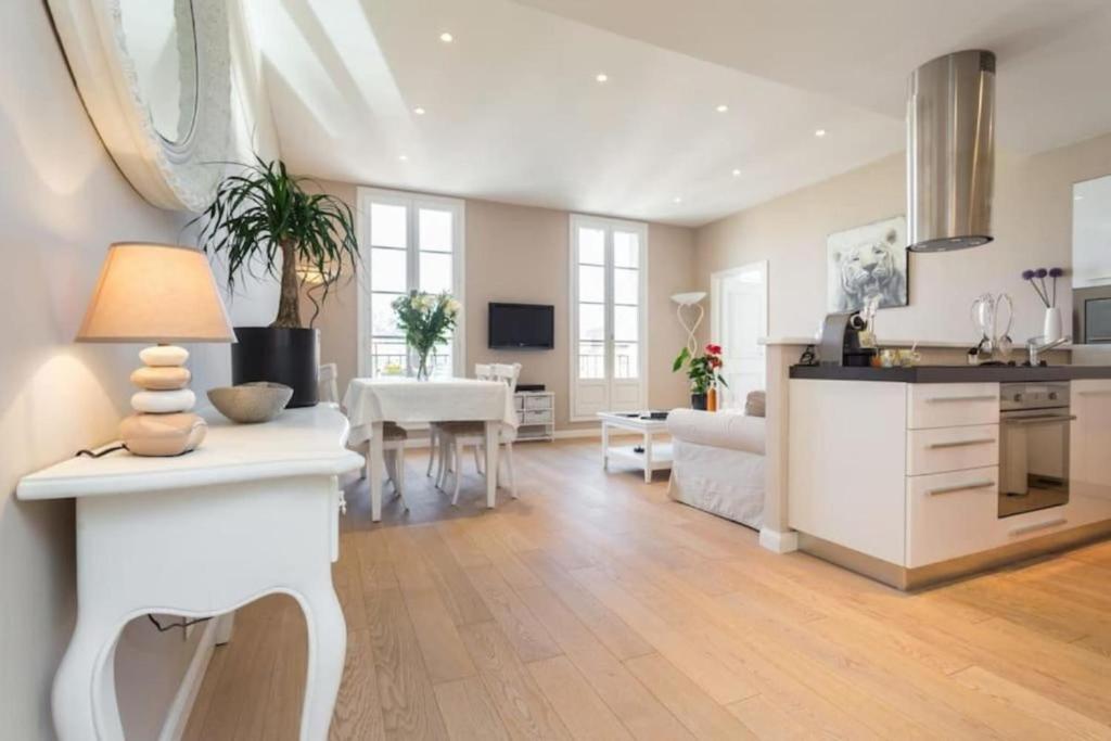 MY CASA - JEAN JAURES - 90m2 w AC 2min to Beach - 3