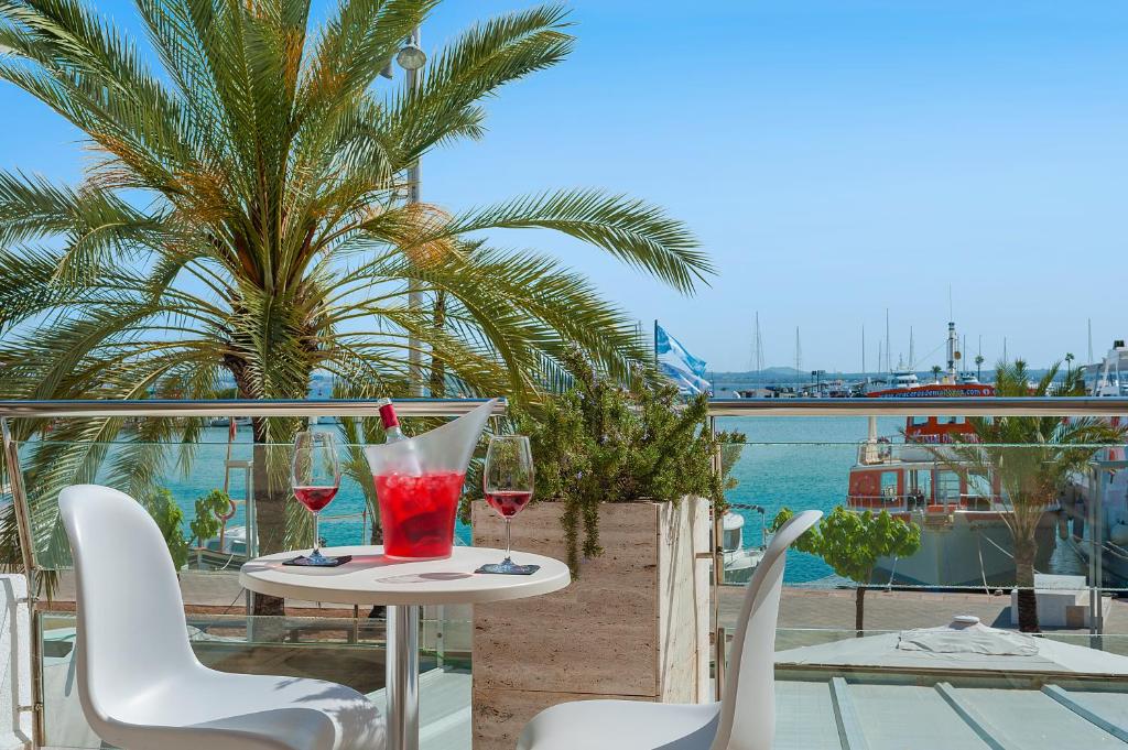 Hostal Brisa Marina - 2