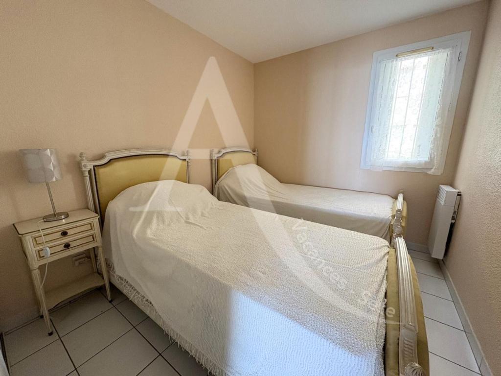 2 CHAMBRES, LARGE TERRASSE 1ERE LIGNE MER, PISCINE - 4