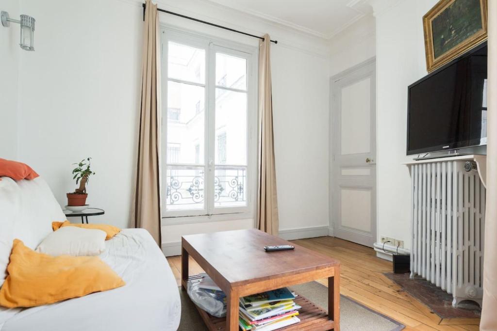 Bright apartment of 41m2 in the 10th -Paris - 1