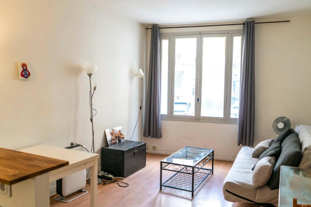 Charming studio with view near Montmartre - 2
