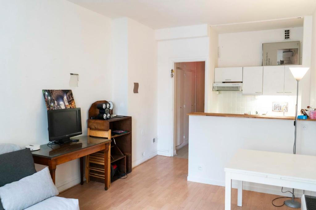 Charming studio with view near Montmartre - 1