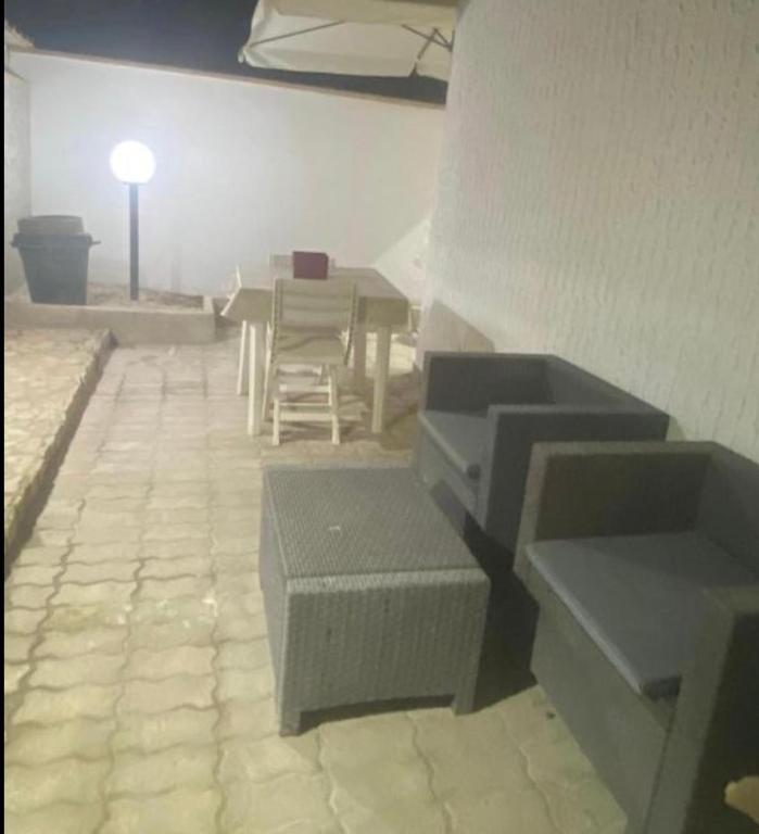 House Diego, Isola della Malva