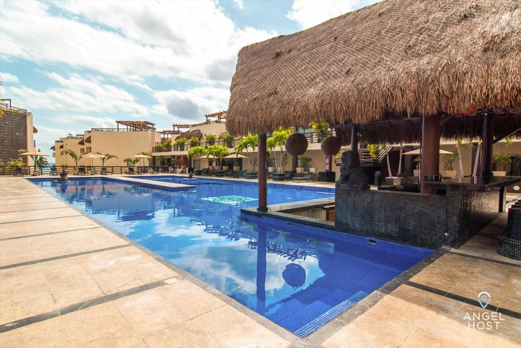 スイミングプール