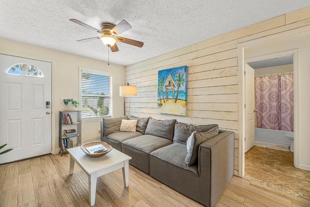 The Yard by Beach Haven Vacation Rentals, Panama City Beach