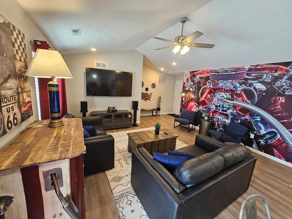 Vroooom . . . . the ROAD is calling. . . ., Trenton