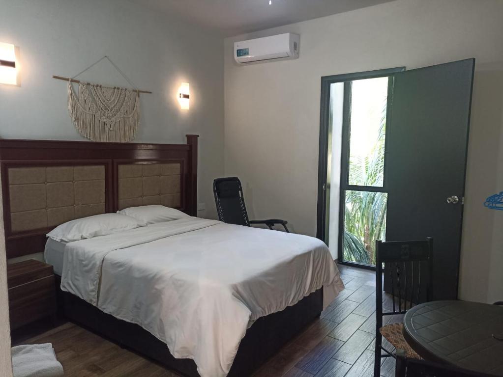 Hotel 230 Valladolid - 3