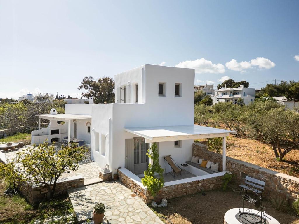 Cycladic Wine Press House, Aliki