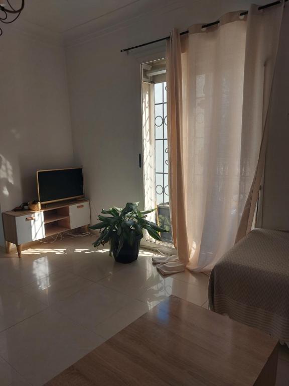 Chament T2 au centre, Deli Ibrahim