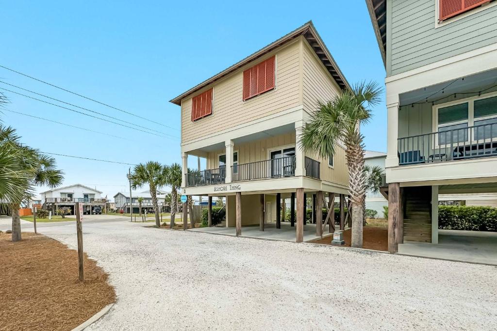 Ashore Thing, Gulf Shores