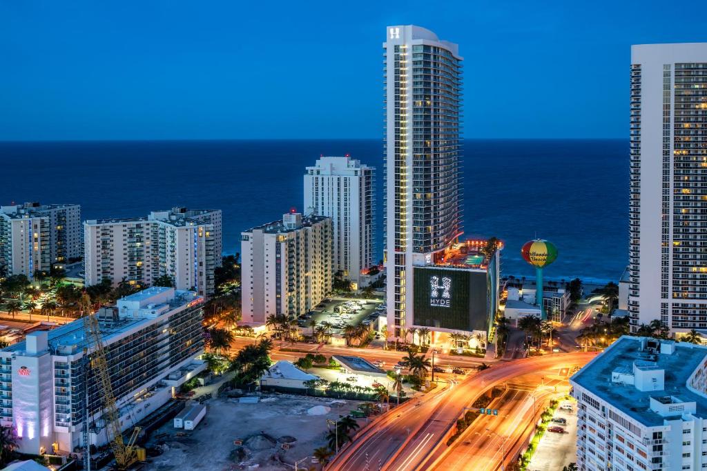 Lyfe Resort & Residences By OceanMiami, Hollywood
