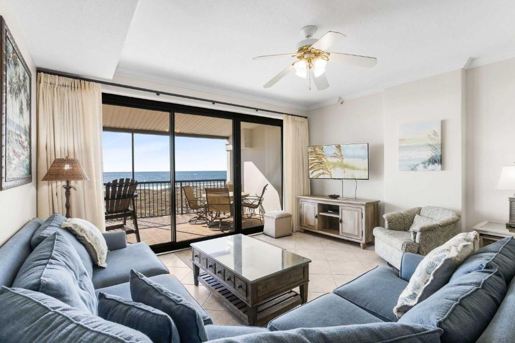 Grand Pointe 411 3 bedrooms 3 and a half baths DIRECT BEACH FRONT, Orange Beach