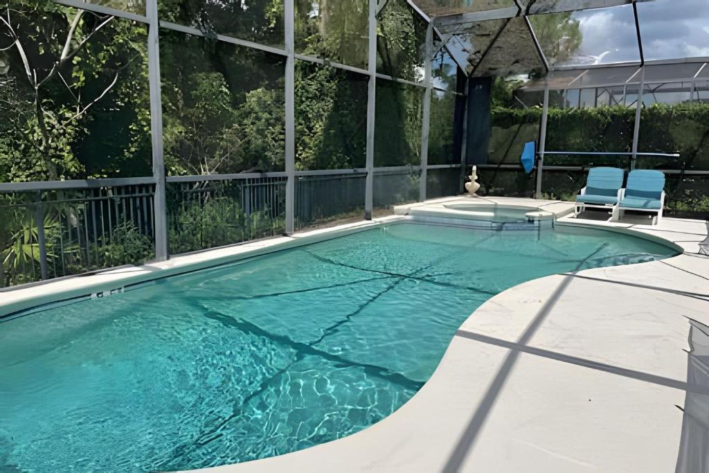 Emerald Island Resort : Pool & Games Room, Kissimmee