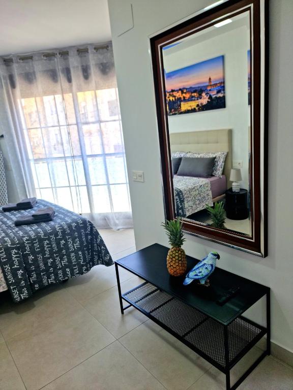 Apartamentos ZANCA CITY CENTER free luggage storage - 2