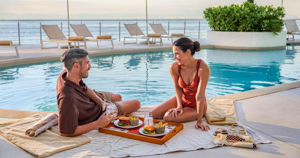 Grand Park Royal Puerto Vallarta - All Inclusive - 1