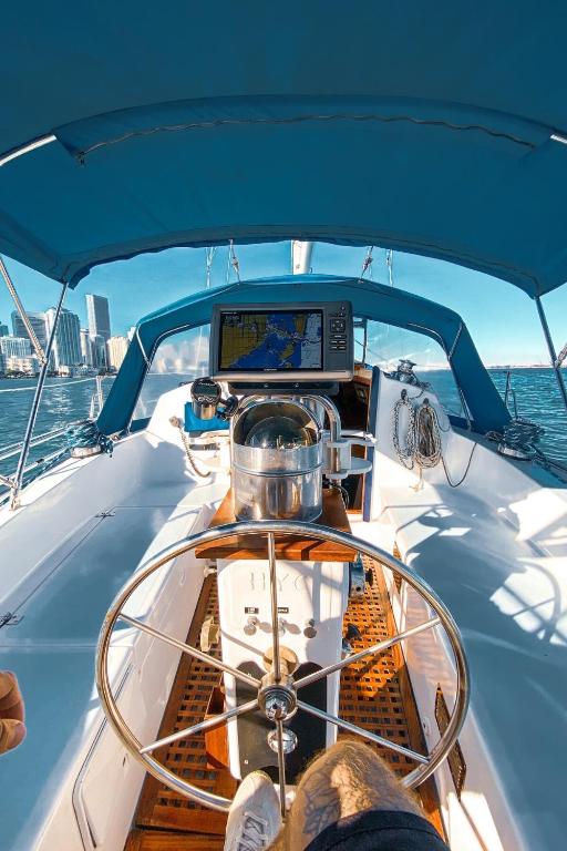 OFF GRID Sail, Miami