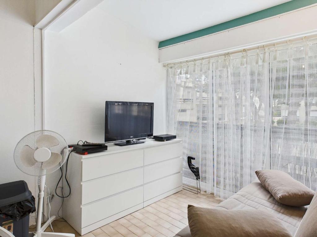 Studio Cabine Lumineux pour 4 au Grau d'Agde avec Vue Piscine et Parking - 3