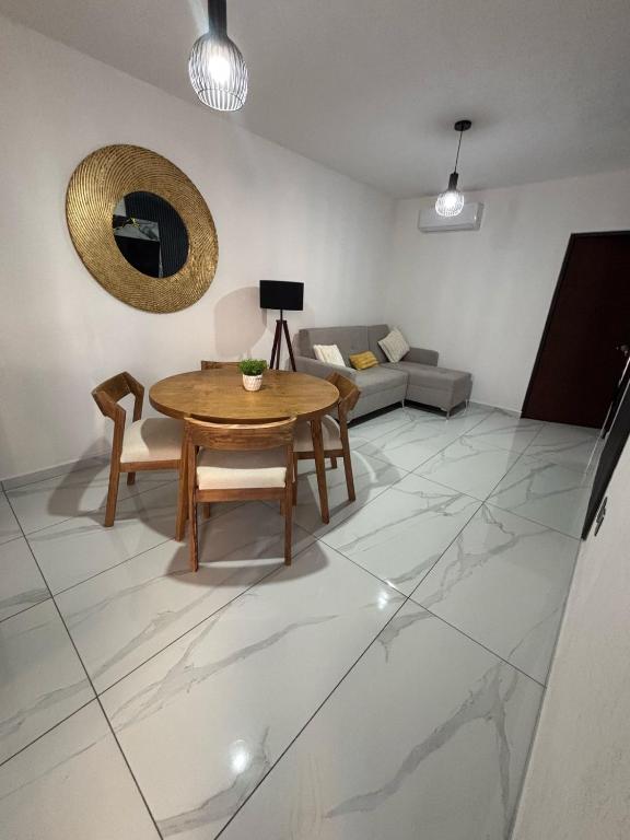 Torres del Mar, Manzanillo