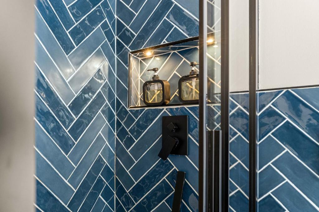 Exclusive Design Apartment - 4