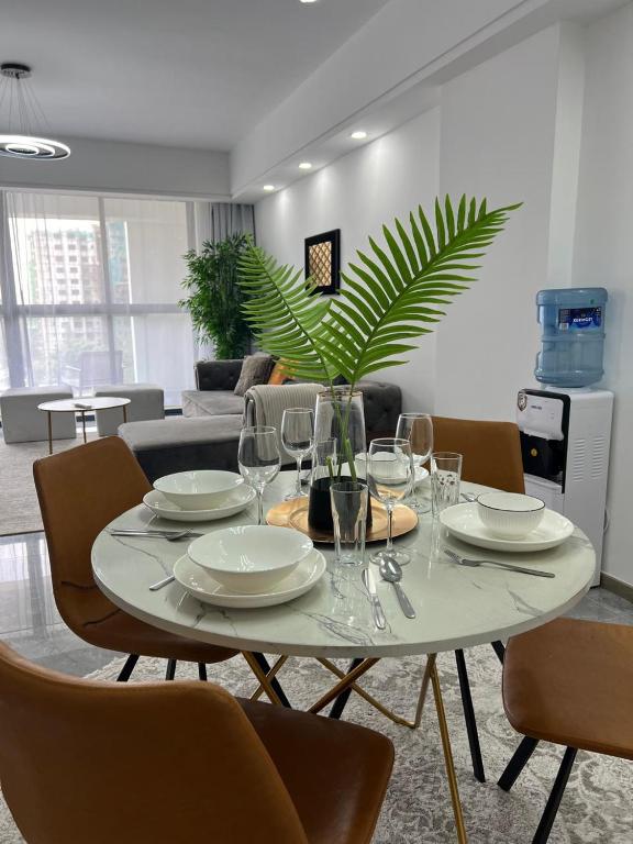 Elegant modern retreat residencies with heated swimming pool ,fully equipped gym and rooftop chillspot with amazing breathtaking city views, Nairobi