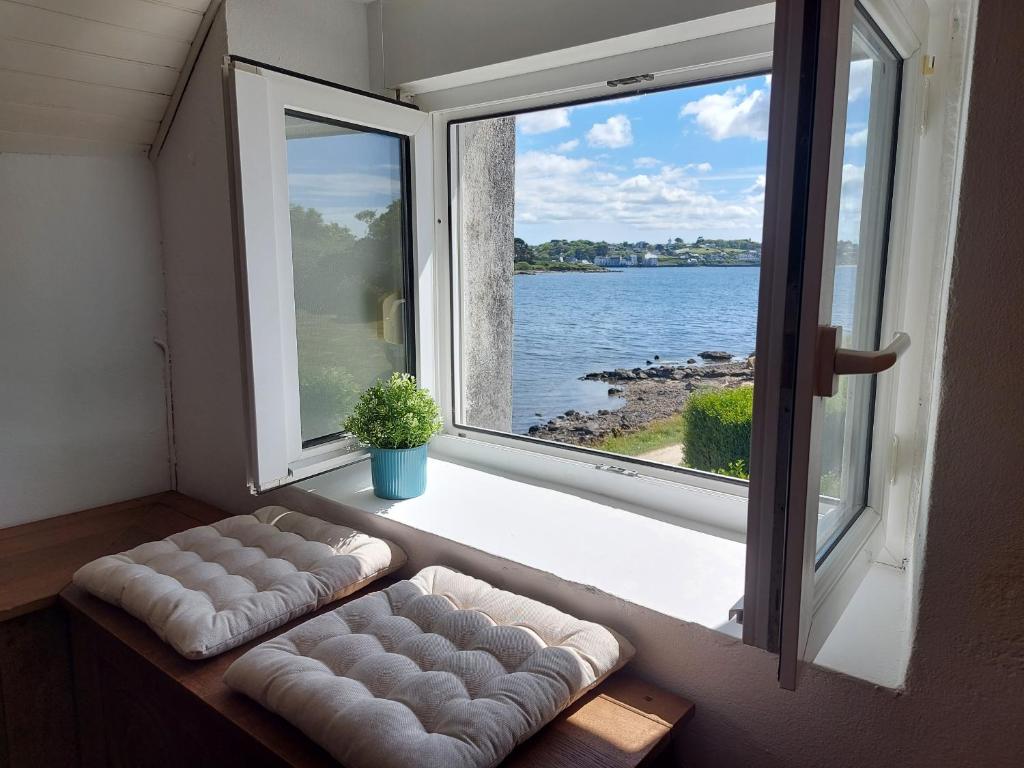 Vue mer - Maison avec jardin pour 2, Plouguerneau