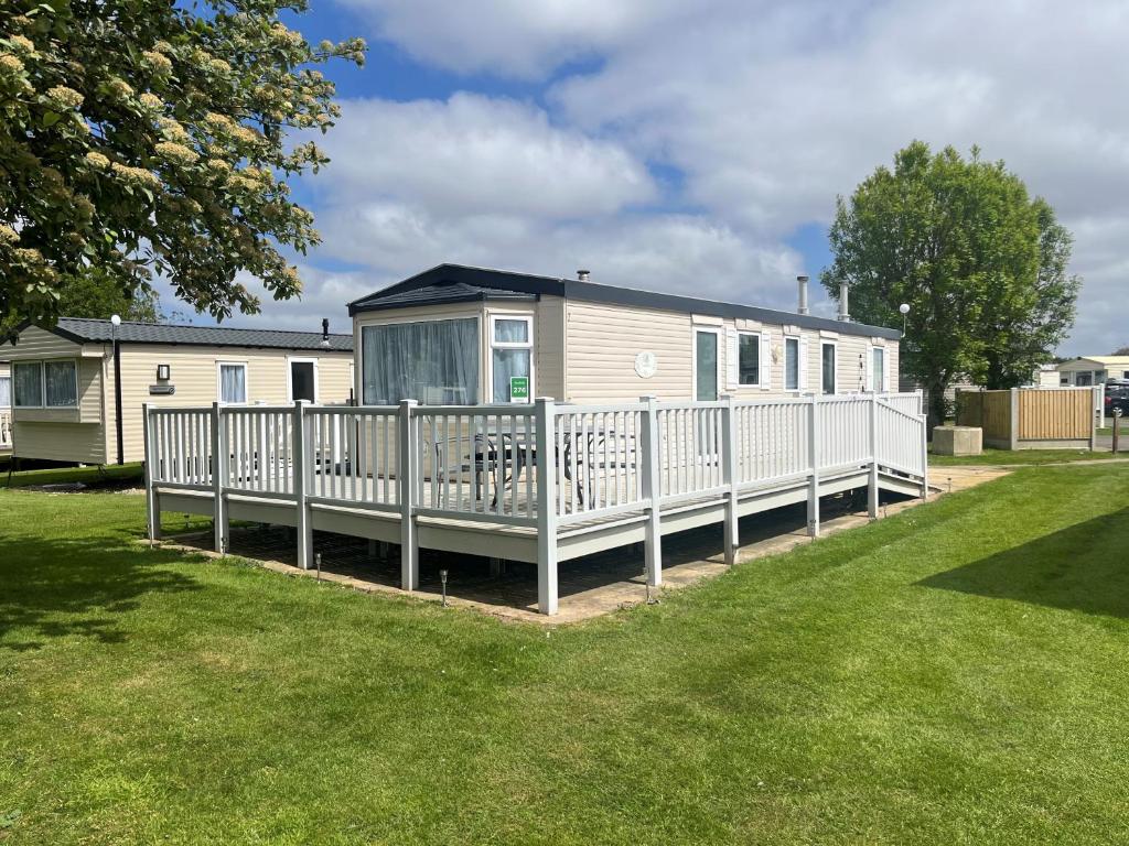 Butlins Atlas Solitaire 8 Berth Caravan - Free Wifi, Ingoldmells