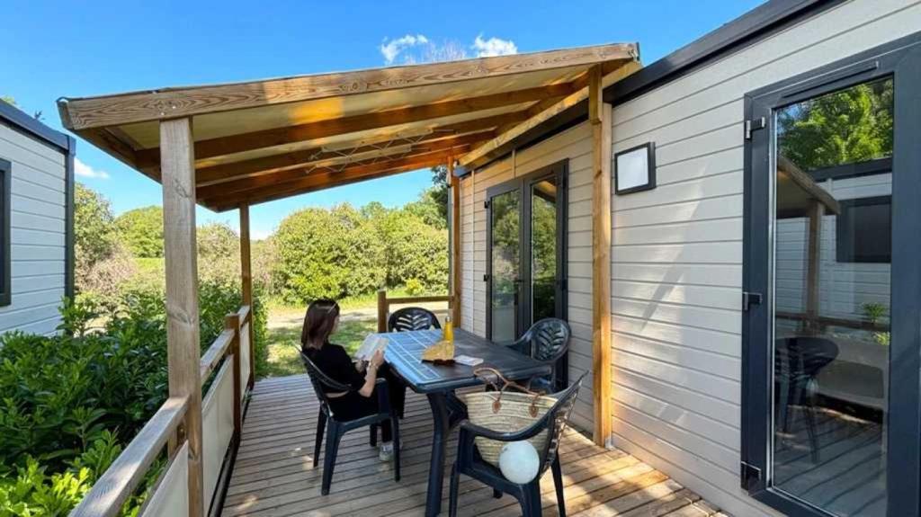 Camping 3 étoiles - Piscine - ccbaefg, Valensole