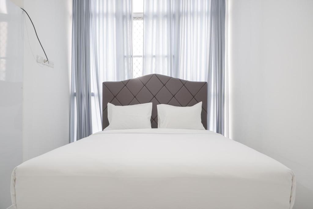 Exclusive Studio at Gold Coast Apartment By Travelio, Jakarta