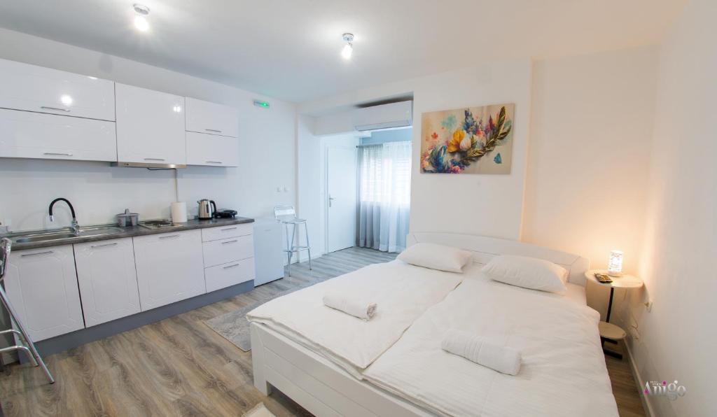 Denirom Apartments - 5