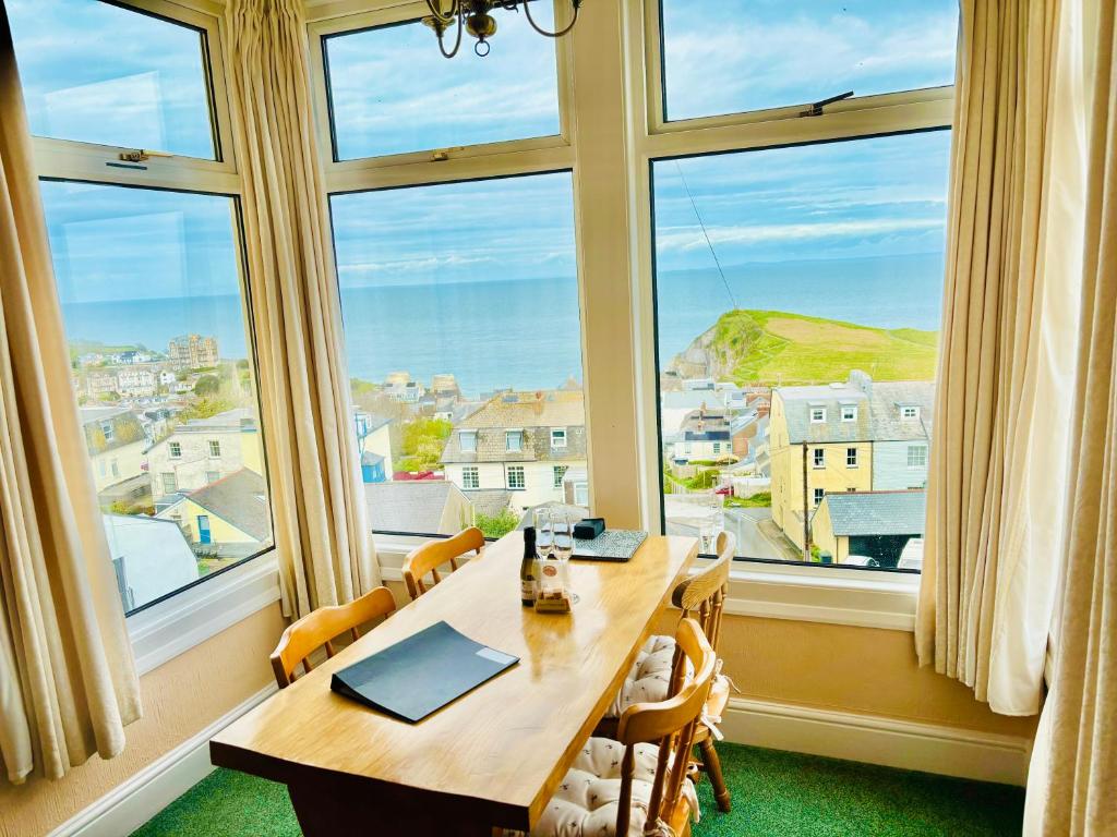 Ocean View, Ilfracombe