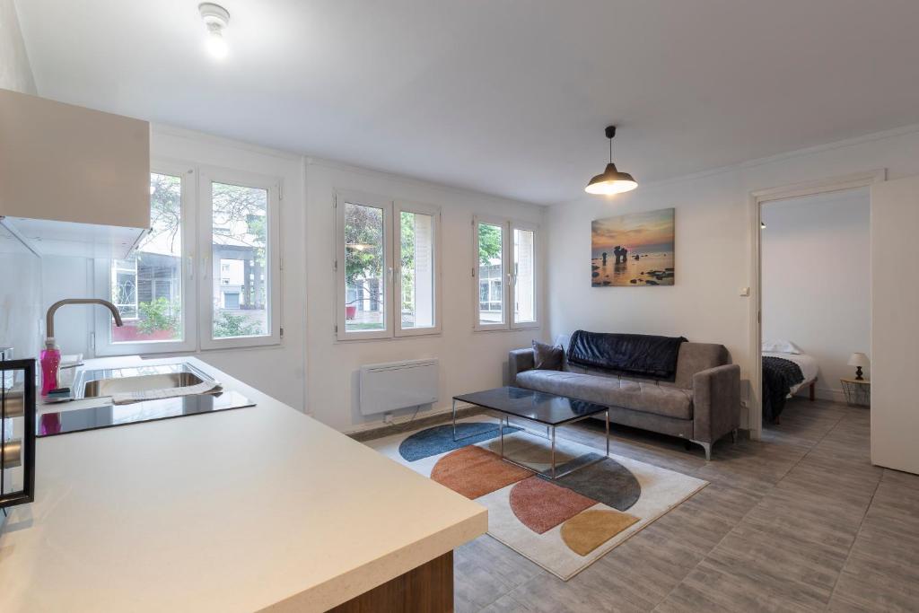 Cabana & Le Carrefour Lyonnais - Metro 5 min, Villeurbanne