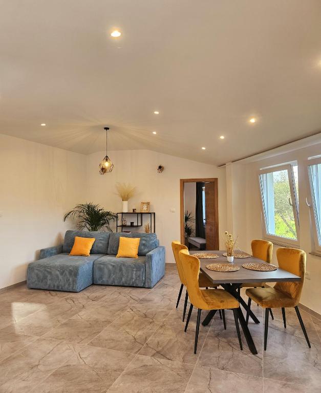 Green view apartment, Koper