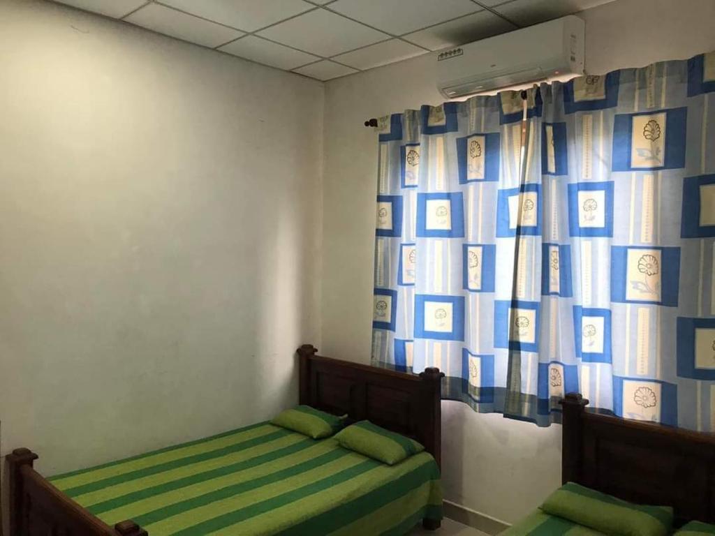 R P G Rest House, Nikawatawana