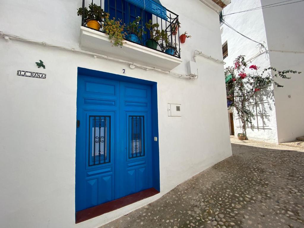 Casa la Rana Charming Townhouse near the beach - 1