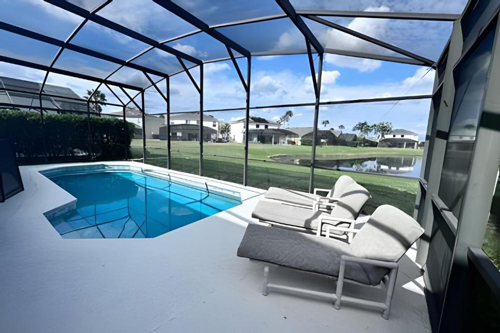 Lakeview Pool Spacious Villa, Kissimmee