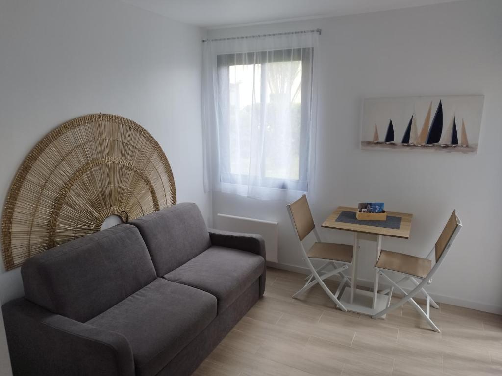 Charmant studio à 2 pas de la plage - 2
