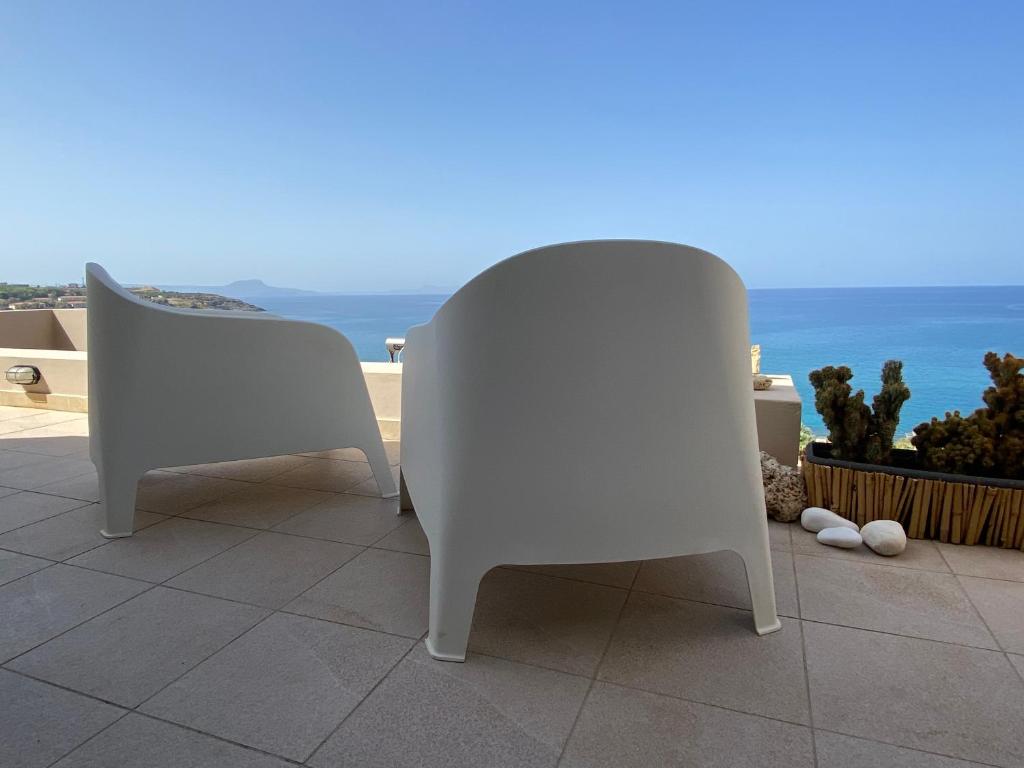 never on monday studio-apARTment, Réthymno