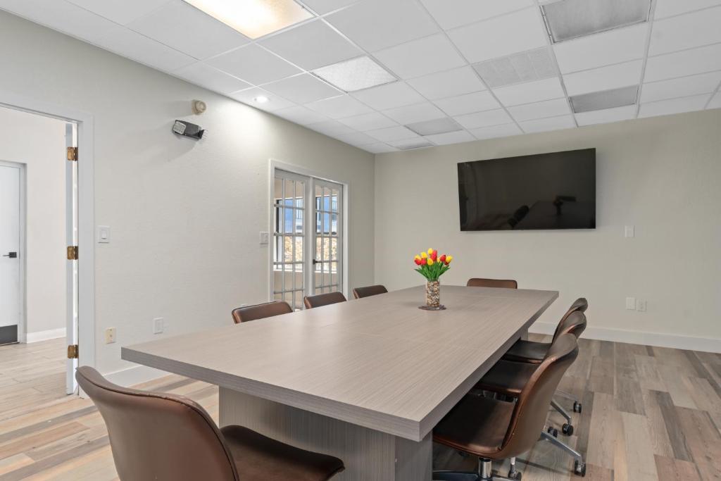 Business center