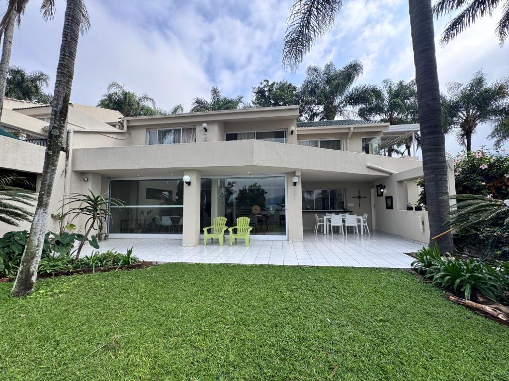 Olives by Agnes 33, Hartbeespoort