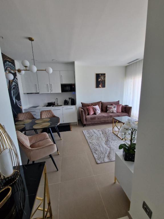 Intempo Apartment 14E by VivaMar - 5